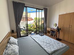 HOMESTAY HALONA