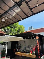 HOMESTAY HALONA