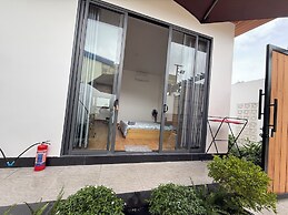 HOMESTAY HALONA