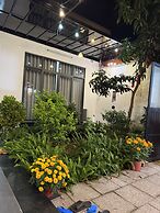 HOMESTAY HALONA