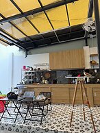 HOMESTAY HALONA