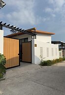 HOMESTAY HALONA