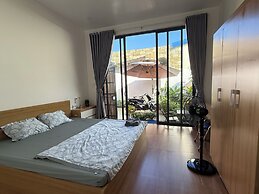 HOMESTAY HALONA