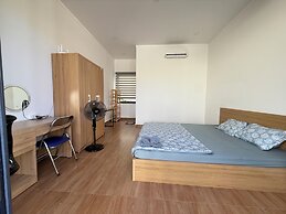 HOMESTAY HALONA