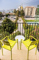 Le Grove Hotel