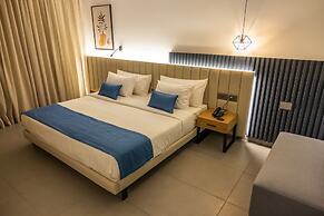 Le Grove Hotel