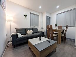 Spacious and Comfortable Modern Rooms