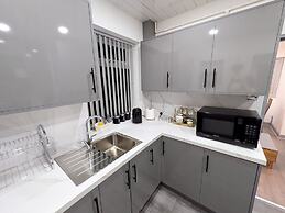 Spacious and Comfortable Modern Rooms