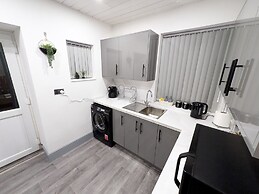 Spacious and Comfortable Modern Rooms