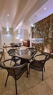Sanchz Aqua Lounge Hotel by Chat Noir