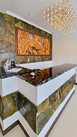 Sanchz Aqua Lounge Hotel by Chat Noir