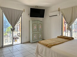 BOUTIQUE HOUSE 777