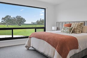 Warrawindi Escapes