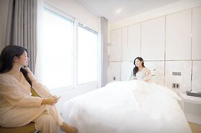 The One Business Hotel