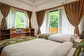 Jungle Mahal Wellness Resort