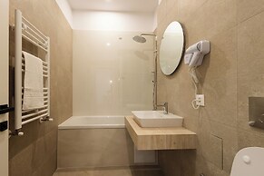 Central Suites