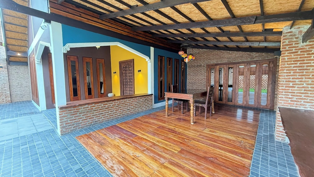 Kawarin Kanpuri Villas