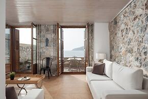 Aura Seafront Villa