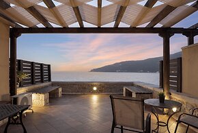 Aura Seafront Villa