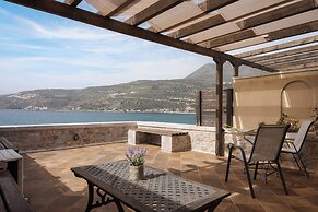 Aura Seafront Villa