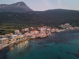 Aura Seafront Villa