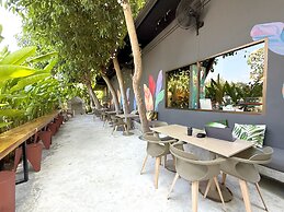 Apple House