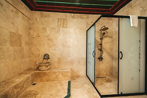 Cappatria Cave House