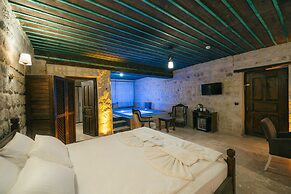 Cappatria Cave House