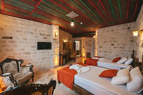Cappatria Cave House
