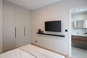 Upscale Apartment in Chalandri with Large Terrace