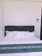 MACH HOTEL