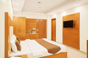 Hotel Samrat - On Mall Road
