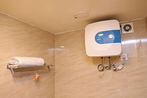 Hotel Samrat - On Mall Road