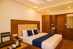 Hotel Samrat - On Mall Road