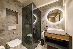 MiLa Apartments