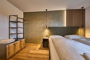 MiLa Apartments