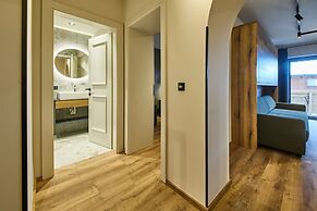 MiLa Apartments