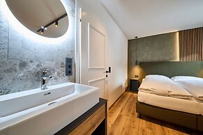 MiLa Apartments