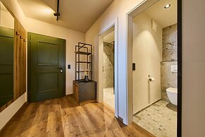 MiLa Apartments