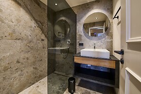MiLa Apartments