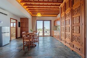 Arte Pefki Beachfront Suites