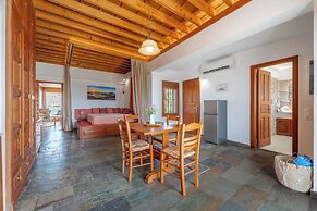 Arte Pefki Beachfront Suites