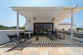 Arte Pefki Beachfront Suites