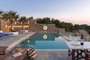Arte Pefki Beachfront Suites