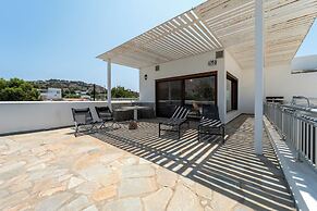 Arte Pefki Beachfront Suites