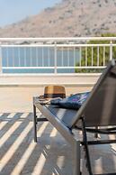 Arte Pefki Beachfront Suites