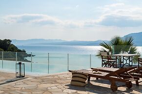 Arte Pefki Beachfront Suites