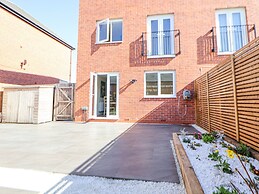 37 Devana Gardens