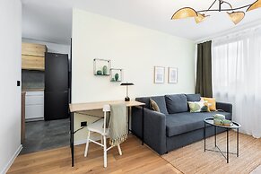 Silver - by Kairos Apartments