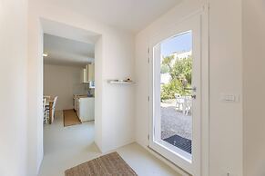 Belvedere - Seafront Apartment - 3 Places